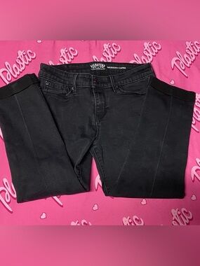 EUC Levi Strauss Black Cropped Capri Bottom Vintage Style Pants Casual Jeans